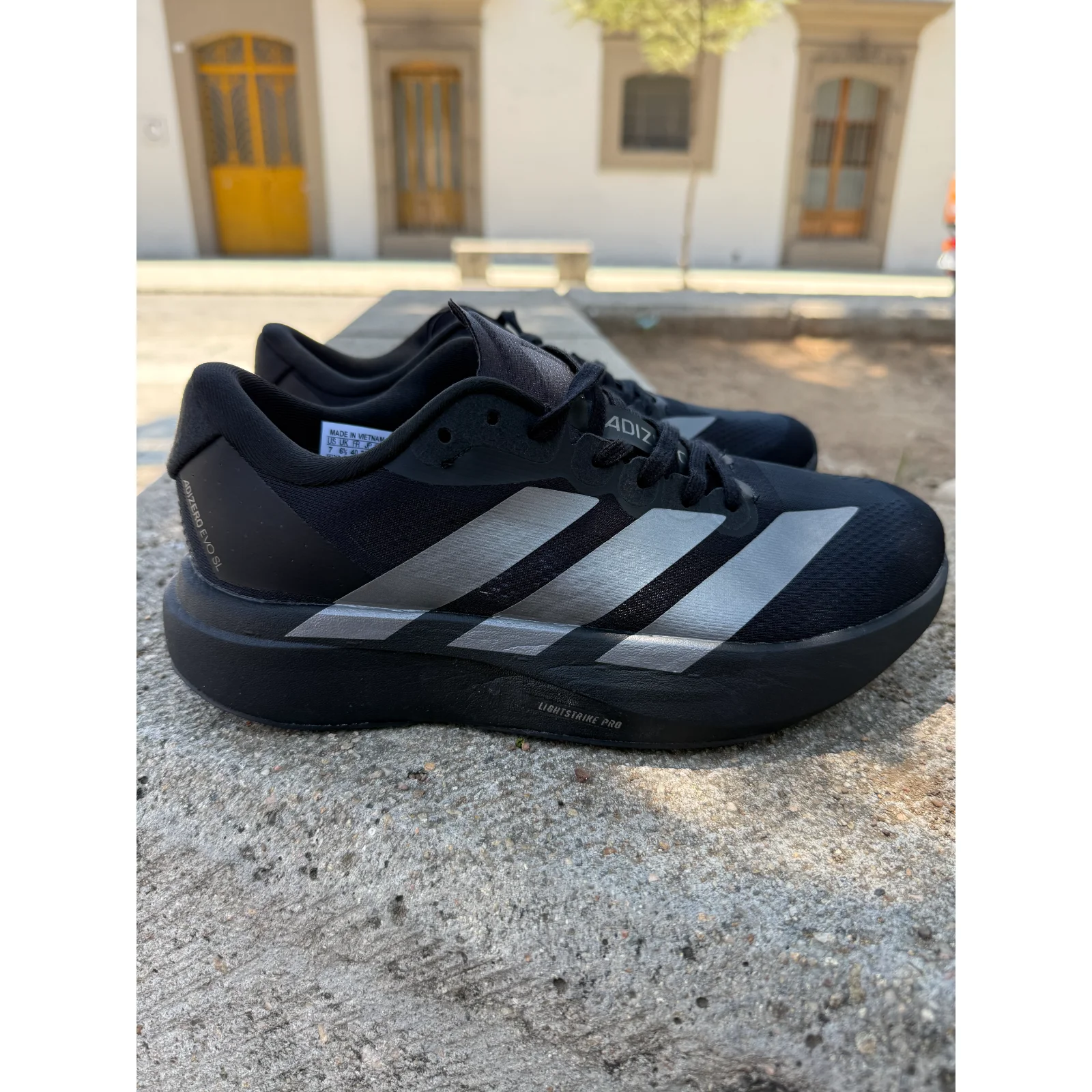 ADI 0 NEGRO