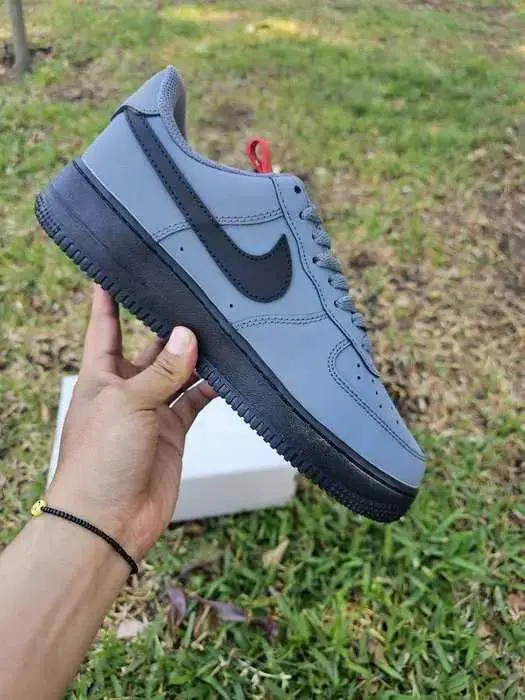 AIRFORCE ONE CARBON miniatura 2