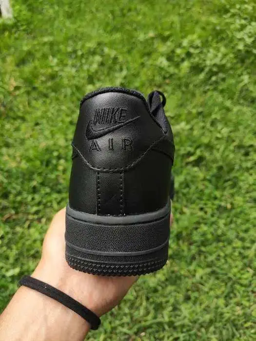 AIRFORCE ONE CLASICOS NEGROS miniatura 3