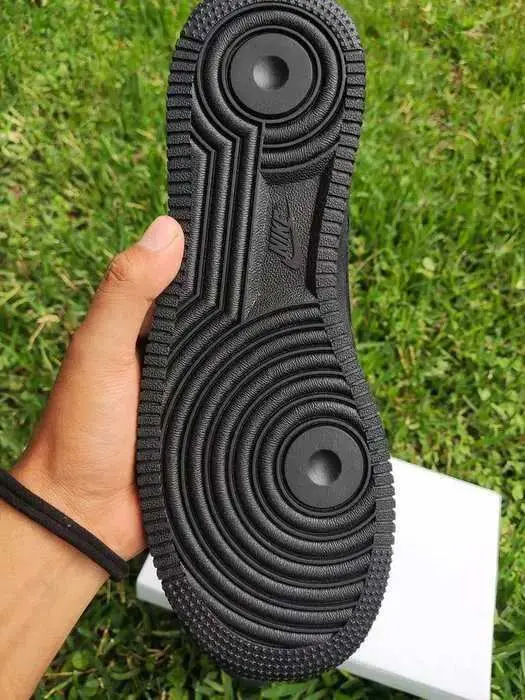 AIRFORCE ONE CLASICOS NEGROS miniatura 6