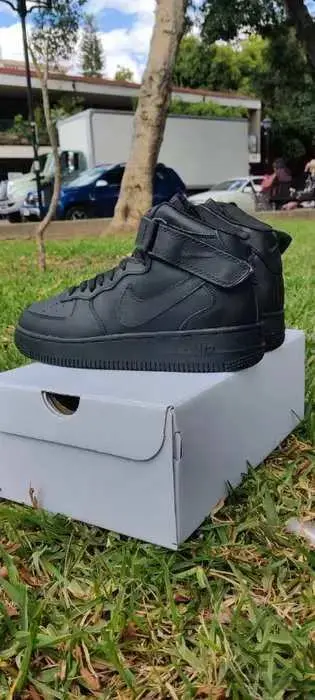 AIRFORCE ONE MID NEGRO miniatura 2