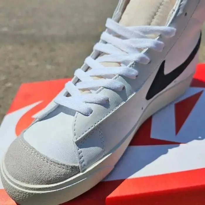BLAZER MID 77 VINTAGE miniatura 3